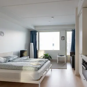 Habitación en casa particular Easy & Near Airport, Vantaa